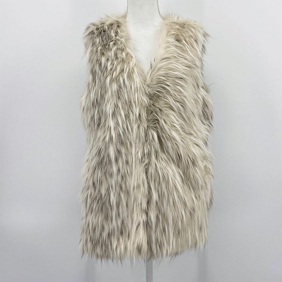 Yaira Jackets & Blazers - Yaira Cream Faux Fur V Neck Pockets Vest